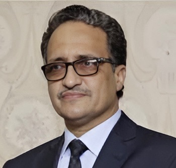 الدكتور إسلك أحمد إزيد بيه