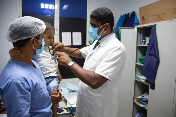 الصحة تعلن اكتتاب 997 موظفا وعونا لدعم القطاع الصحي