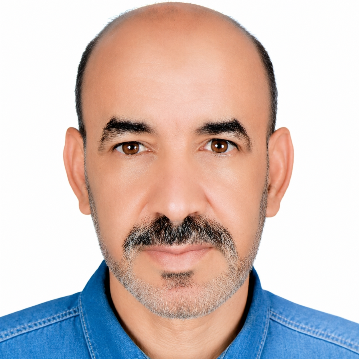 الأعيان يحكمون المشهد… والأحزاب تتنافس على الواجهة