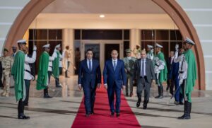 الوزير الأول يودع رئيس الجمهورية